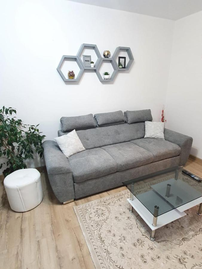 Apartament Ultra Central Marly กูรา ฮูมอรูลุย ภายนอก รูปภาพ