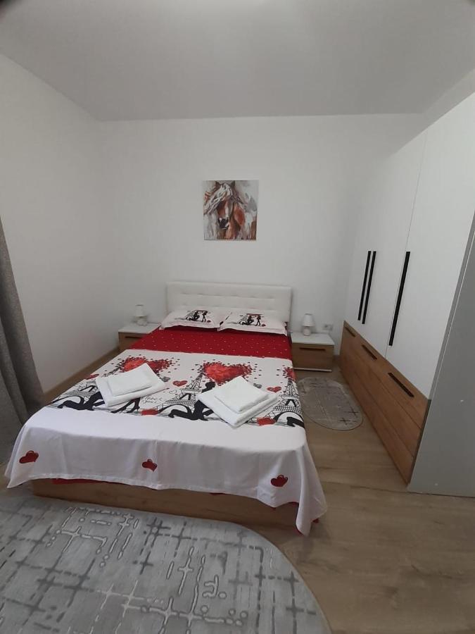 Apartament Ultra Central Marly กูรา ฮูมอรูลุย ภายนอก รูปภาพ