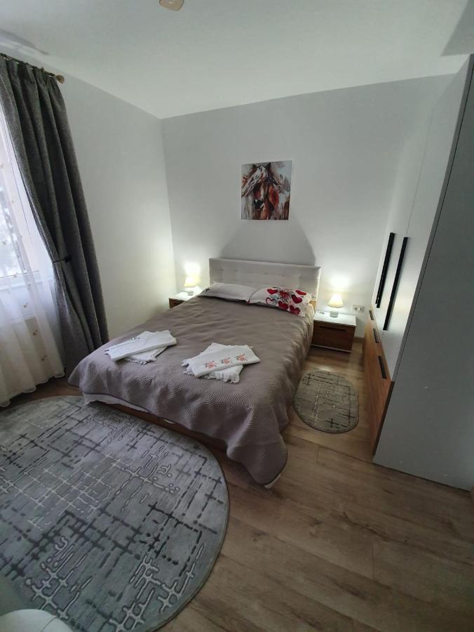 Apartament Ultra Central Marly กูรา ฮูมอรูลุย ภายนอก รูปภาพ